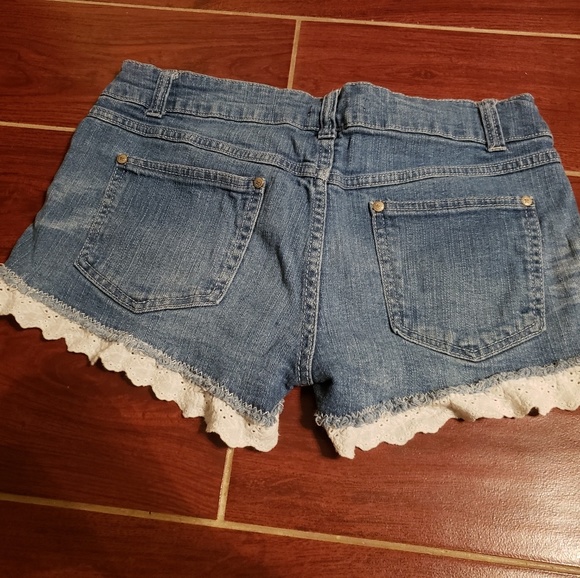 Denim Shorts with Crocheted Fringe - Picture 2 of 3
